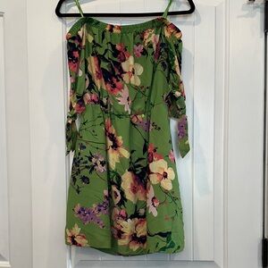 New York & Company Green Floral Mini Dress